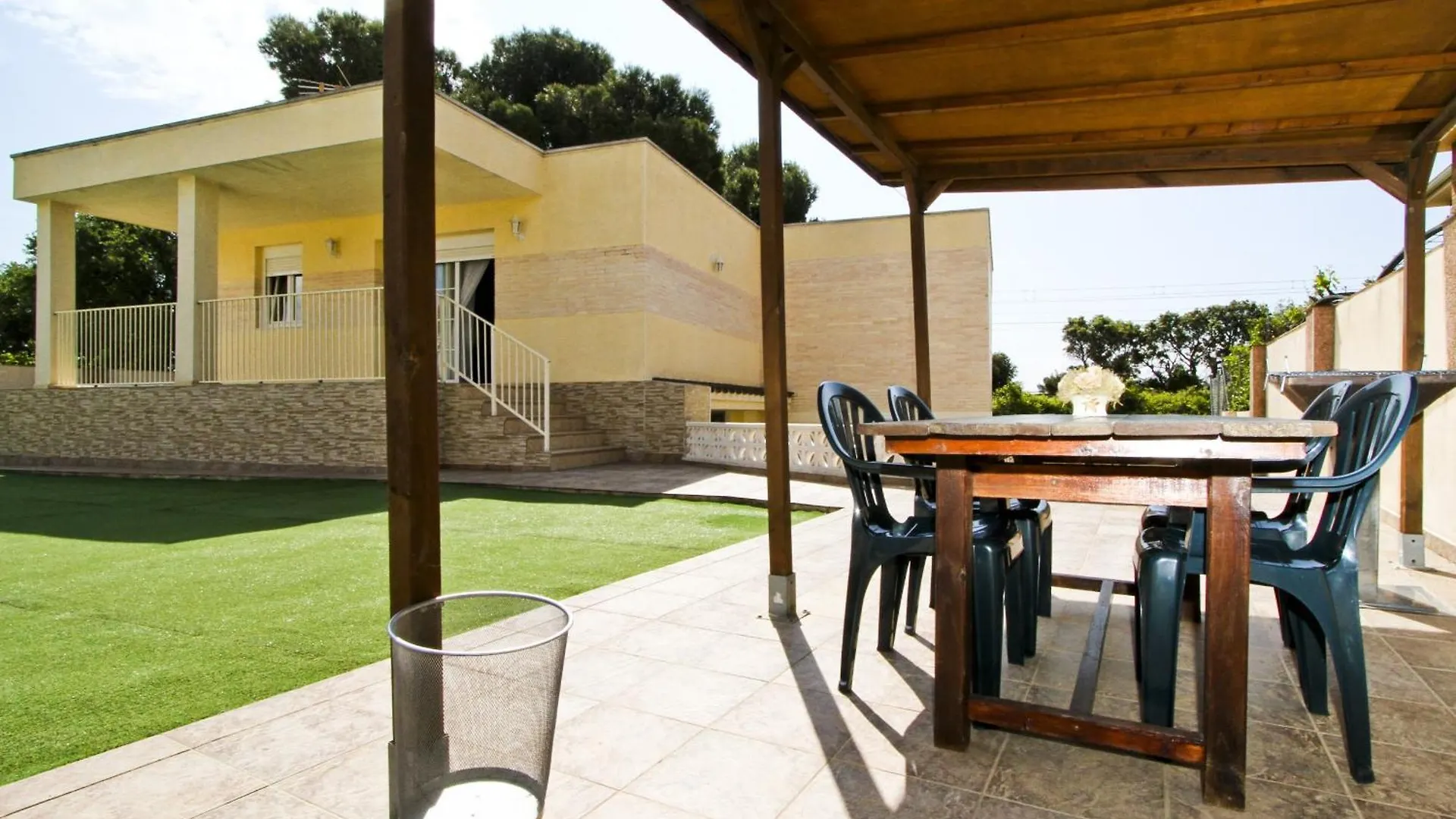 Arena Villa Cambrils